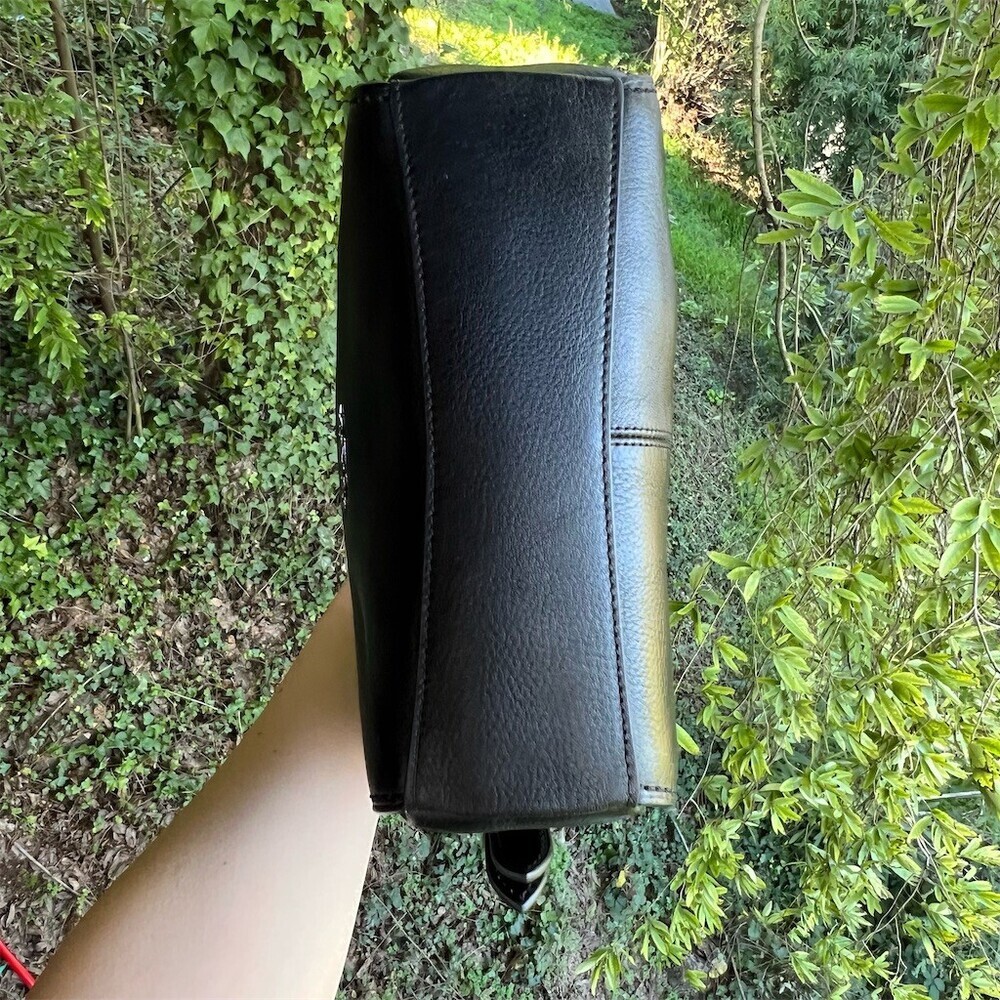 VINTAGE COACH Black Leather Shoulder Bag with Gunmetal Hardware 21377 AUTHENTIC - Picture 4 of 10